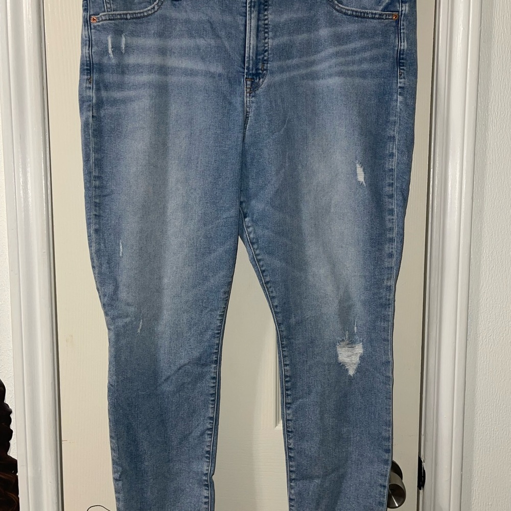 GAP Women's Faded Blue Skinny Jeans